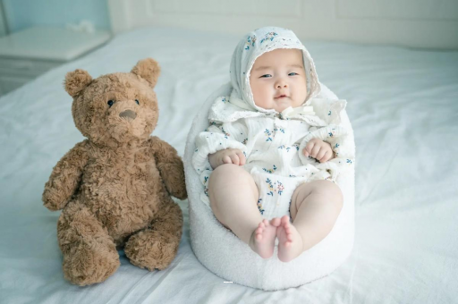 陵水宝宝多大可以喝纯牛奶